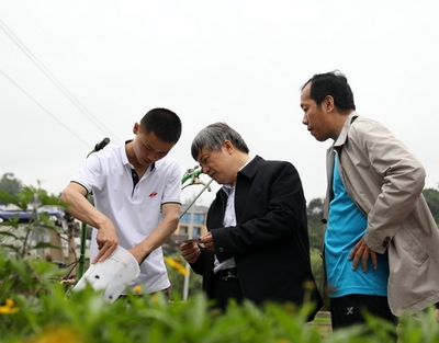 貴州大學(xué) 專家揭榜技術(shù)掛帥，為農(nóng)務(wù)農(nóng)服務(wù)于農(nóng)的農(nóng)業(yè)技術(shù)研究實(shí)踐